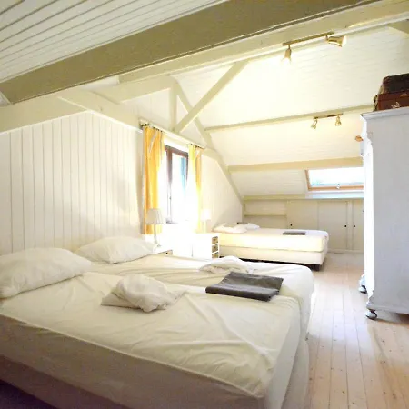 Chalet Luxury Pet Friendly In Bi Vre Near Forest Bievre